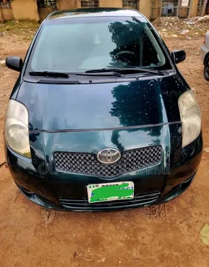 Toyota Yaris 2008 Green