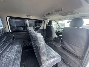 Toyota HiAce 2012 White