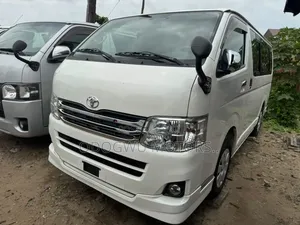 Toyota HiAce 2012 White