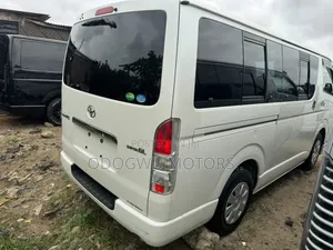 Toyota HiAce 2012 White
