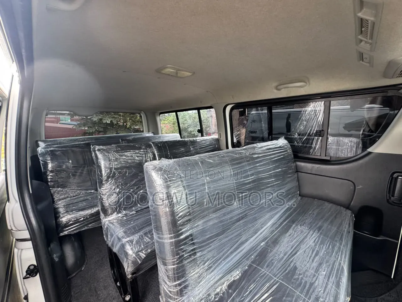 Toyota HiAce 2012 White