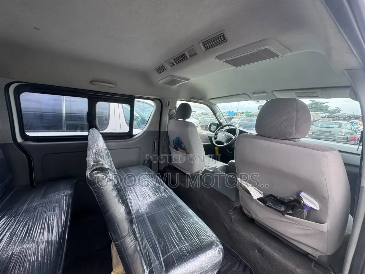 Toyota HiAce 2013 White