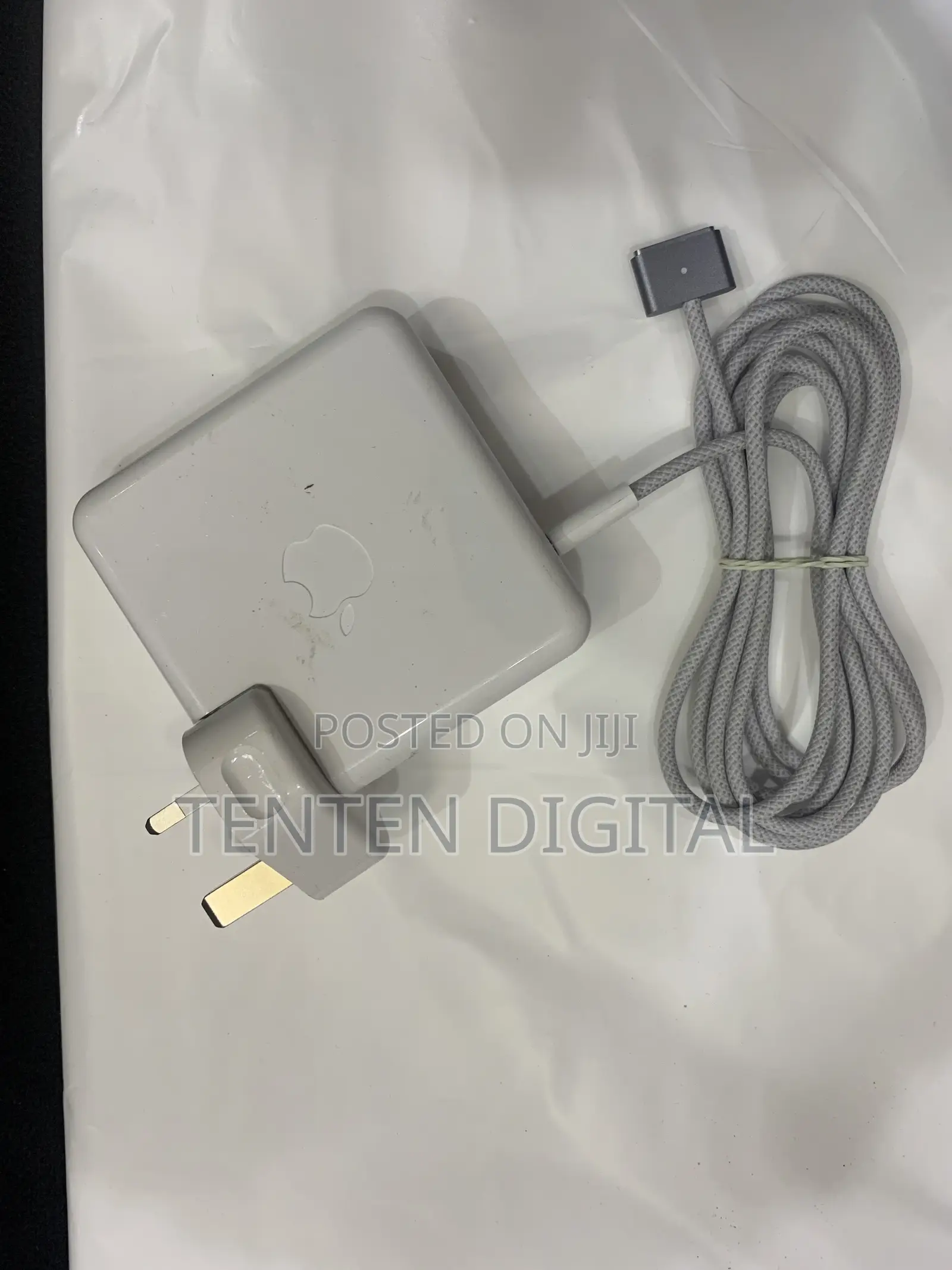 Mac Self-3 Charger
