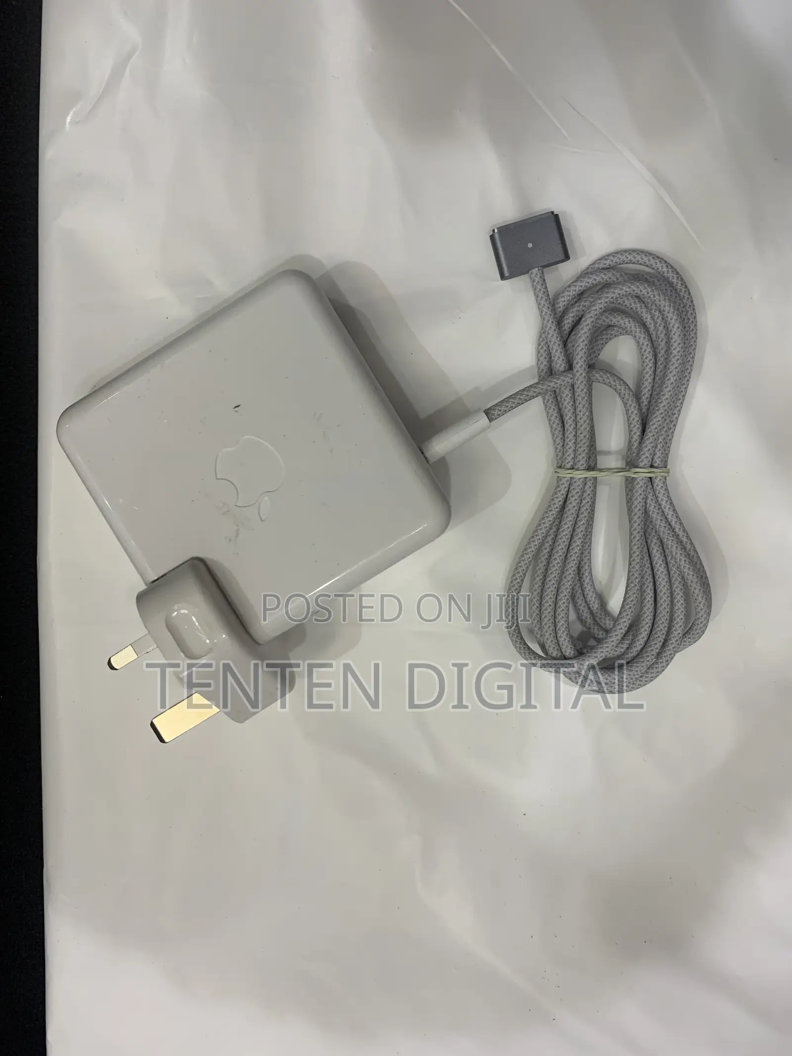 Mac Self-3 Charger