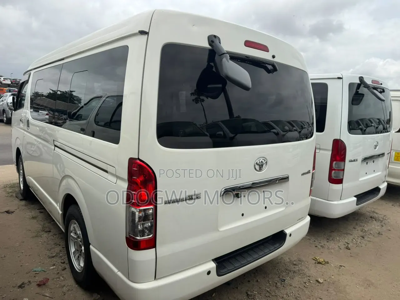 Toyota HiAce 2013 White