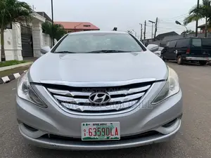 Hyundai Sonata 2011 Silver