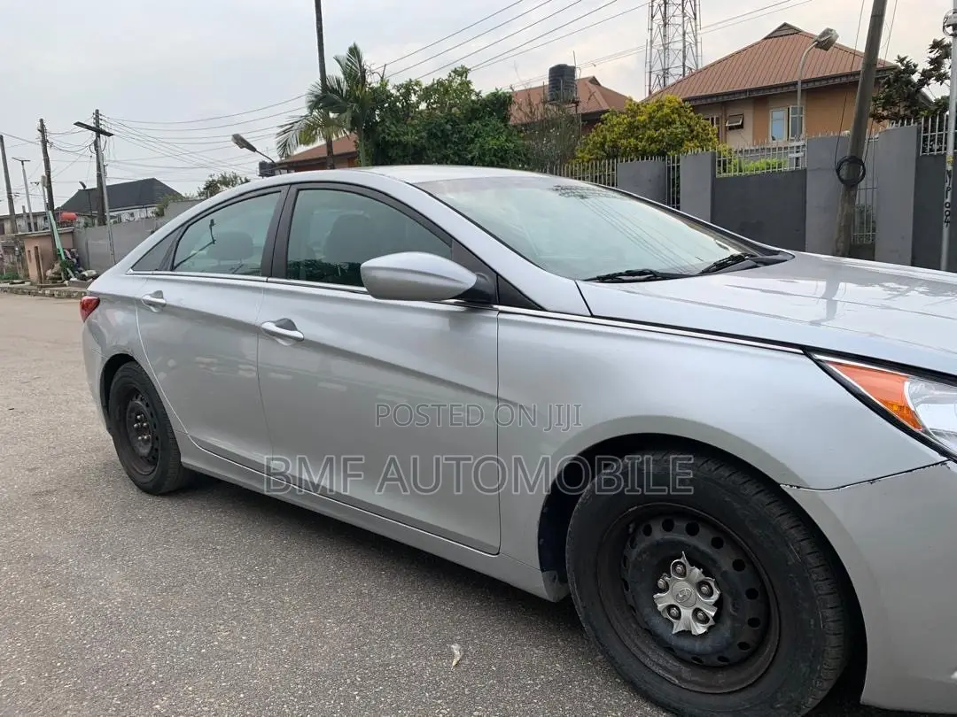 Hyundai Sonata 2011 Silver