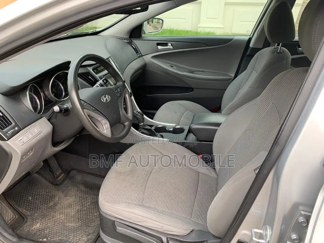 Hyundai Sonata 2011 Silver