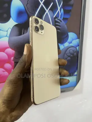 Apple iPhone 11 Pro Max 64 GB Gold