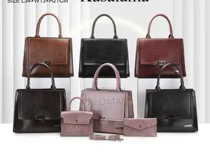 Women’s Classic Shoulder Bag – Stylish Ladies Handbag