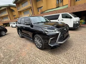 Lexus LX 570 AWD 2017 Black