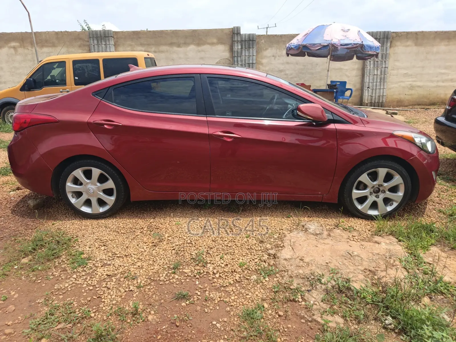 Hyundai Elantra 2012 Red