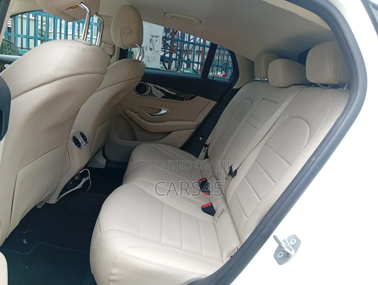 Mercedes-Benz GLC-Class 2017 White