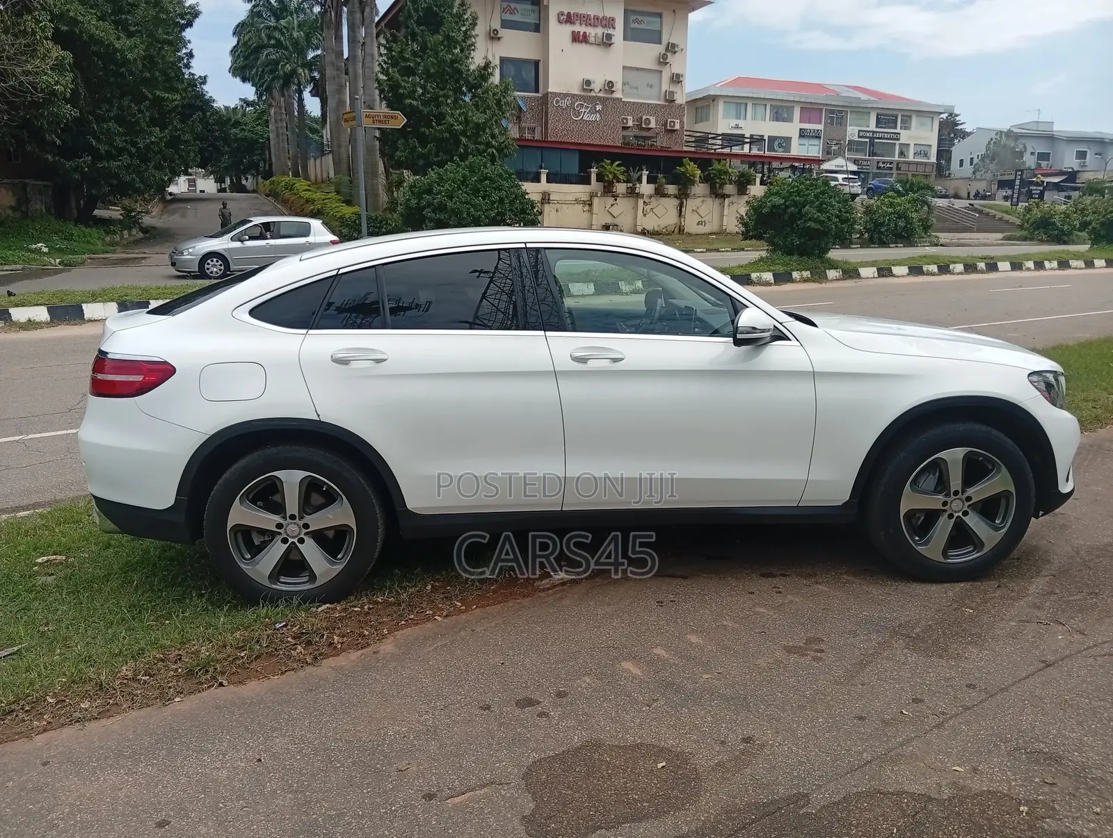 Mercedes-Benz GLC-Class 2017 White