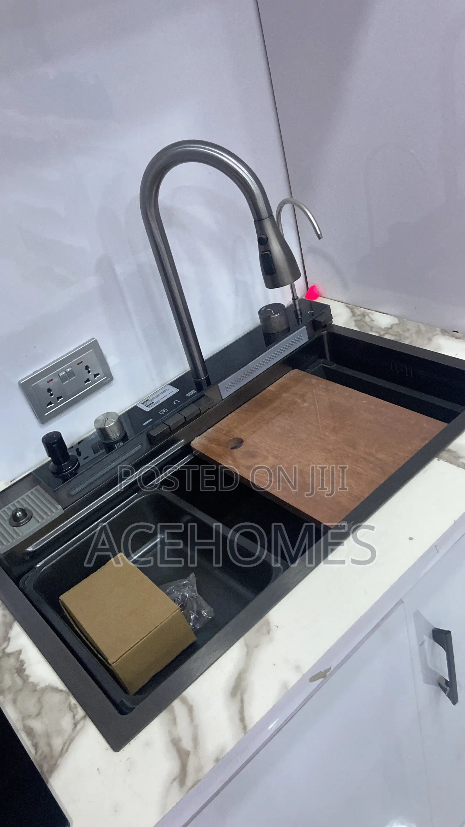 Smart Button Kitchen Sink Executive