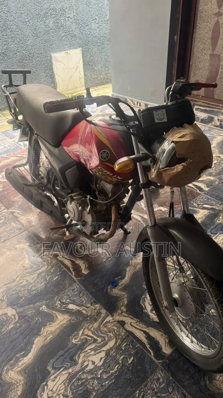 Yamaha 2021 Red