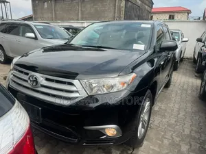 Toyota Highlander 2013 Black