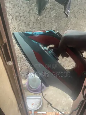 Sonik Pressing Iron