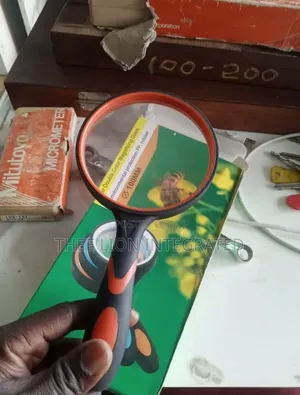100mm High Power Double Color Handheld Magnifying Glass (10X Zoom)