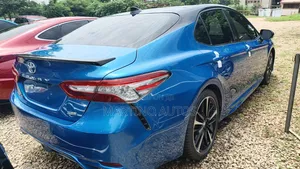 Toyota Camry 2019 Blue
