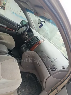 Toyota Sienna 2006 Gold