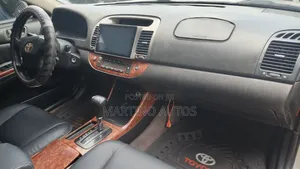 Toyota Camry 2006 Silver