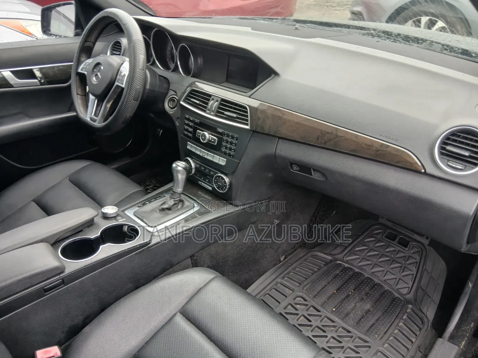 Mercedes-Benz C300 2014 Black