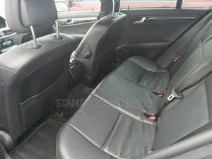 Mercedes-Benz C300 2014 Black
