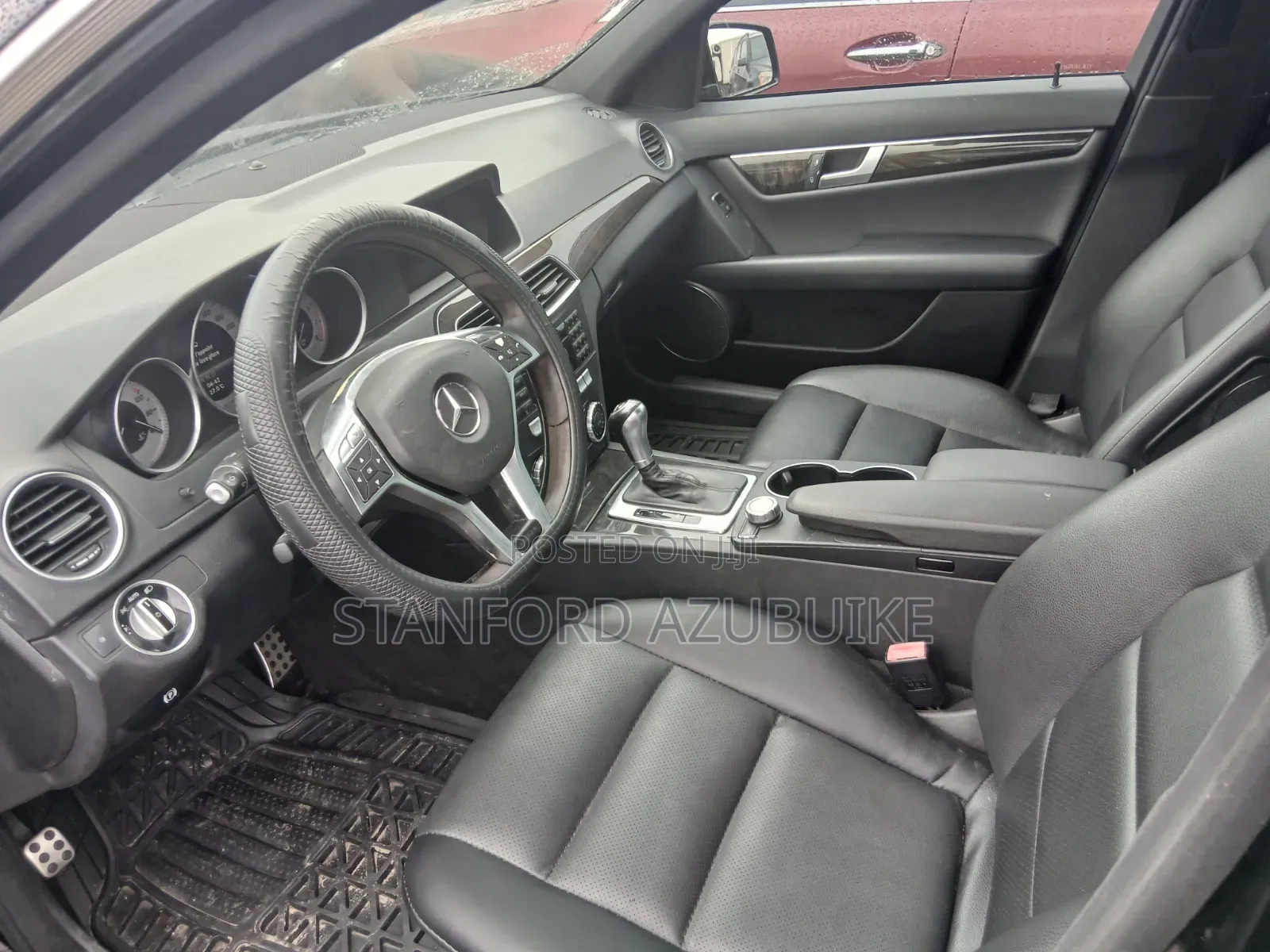 Mercedes-Benz C300 2014 Black