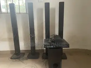 LG Home Theater System 1000w 5.1ch (Lhd71c)