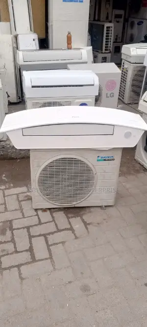 Uk Used 1.5 Daikin Inverter AC