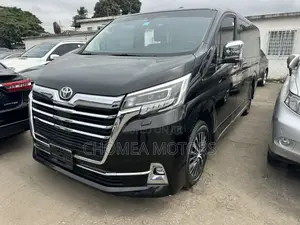 Toyota HiAce 2021 Black