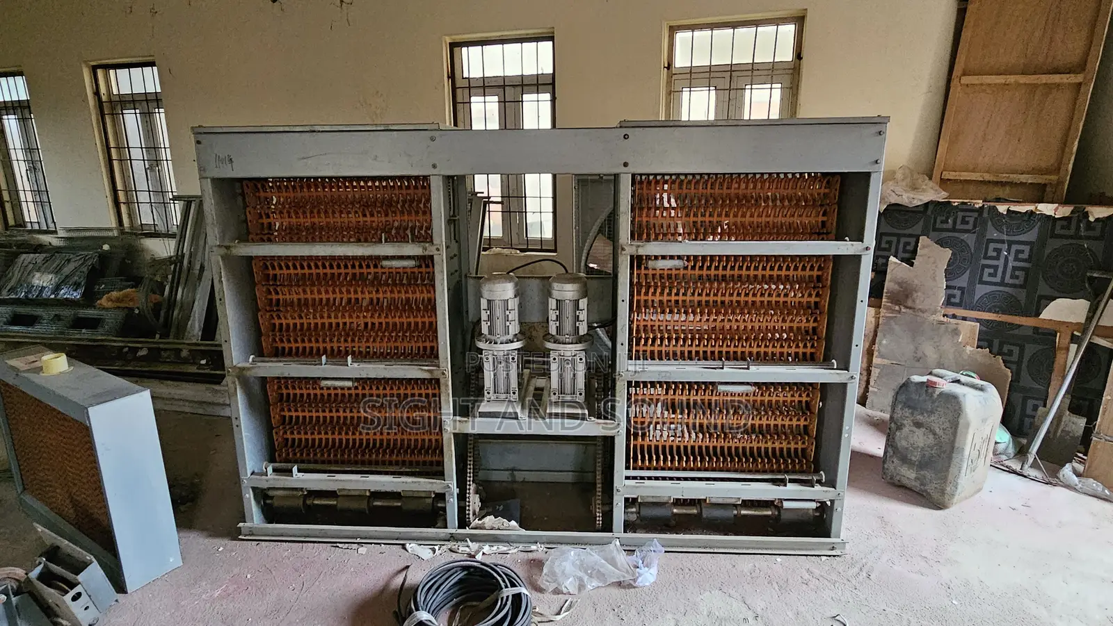 A3120 Layer Cage System