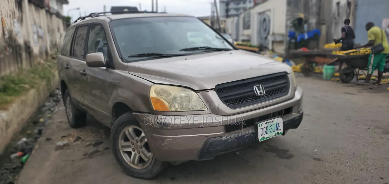 Honda Pilot 2004 Gold