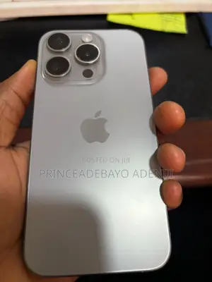 Apple iPhone 15 Pro 128 GB Silver