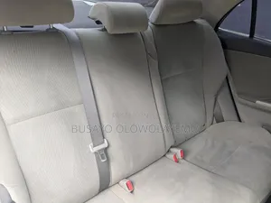 Toyota Corolla 2011 Silver