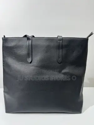 FIORELLI Matching Tote Bag With a Pouch