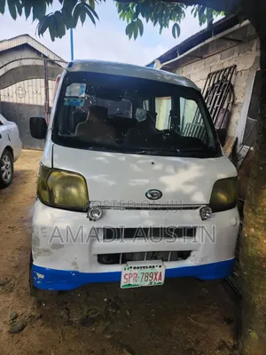Daihatsu Hijet 2010 White