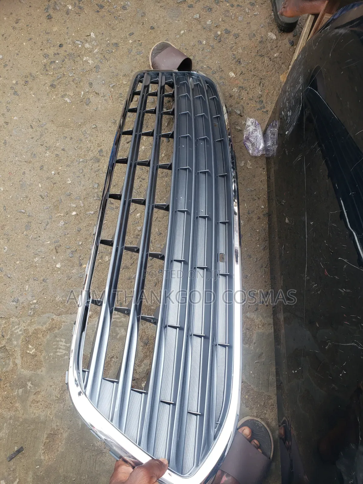 Down Grille Toyota Avalon 2014/2018