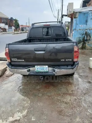 Toyota Tacoma 2008 Gray