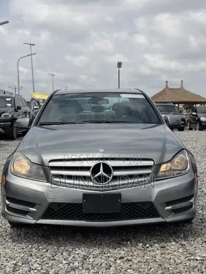 Mercedes-Benz C300 Luxury 4Matic Sedan AWD (3.0L 6cyl 7A) 2012 Gray