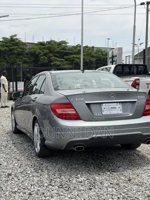 Mercedes-Benz C300 Luxury 4Matic Sedan AWD (3.0L 6cyl 7A) 2012 Gray