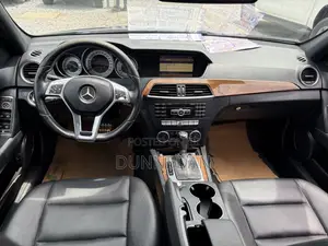 Mercedes-Benz C300 Luxury 4Matic Sedan AWD (3.0L 6cyl 7A) 2012 Gray