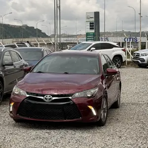 Toyota Camry 2016 Red
