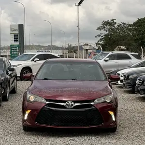 Toyota Camry 2016 Red