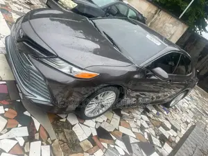 Toyota Camry 2018 Gray