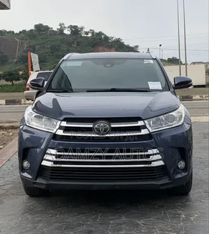 Toyota Highlander 2017 Blue