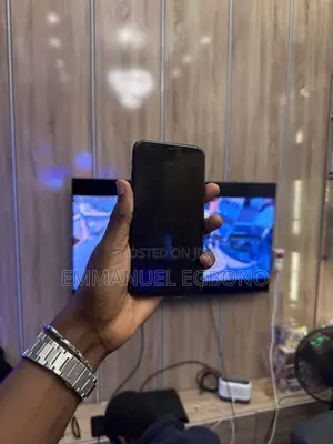 Apple iPhone XR 64 GB Black