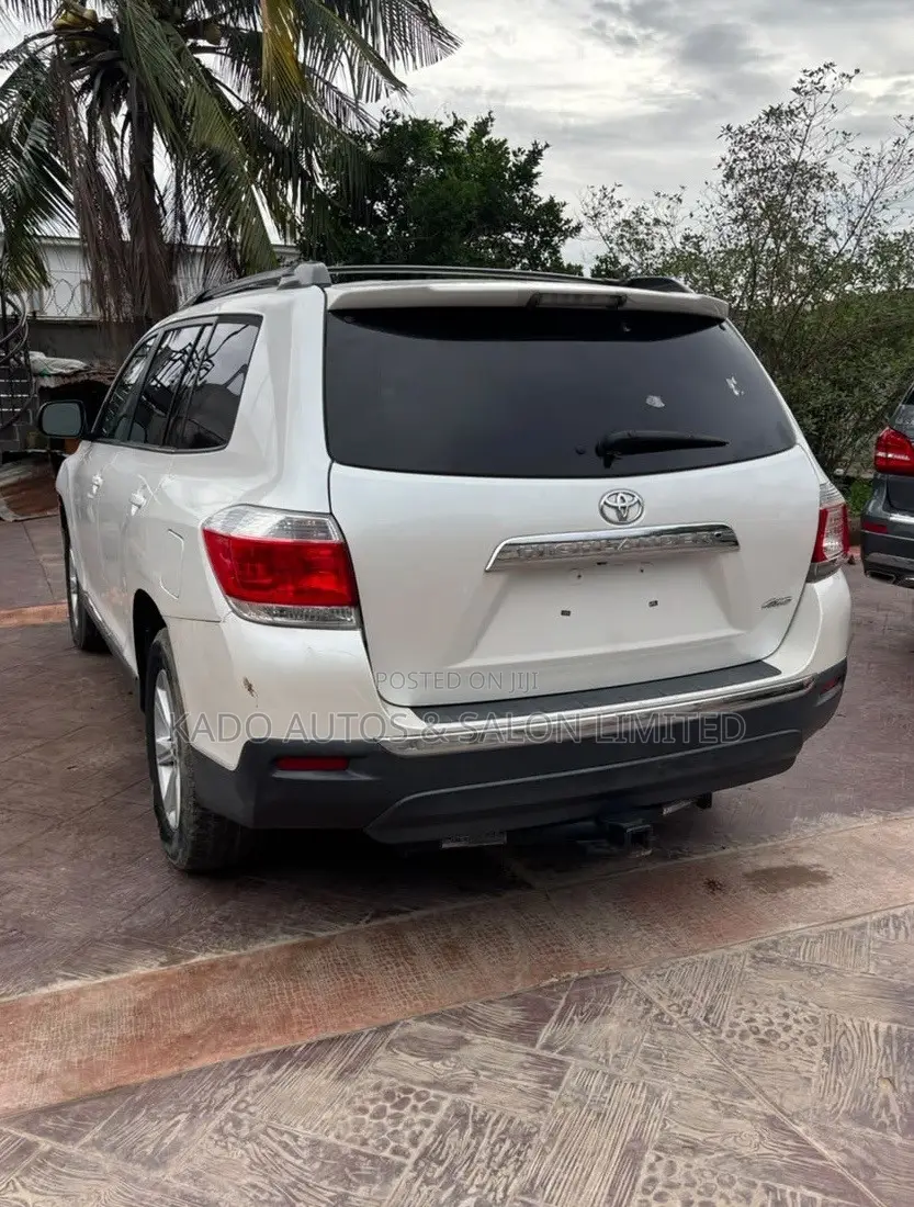 Toyota Highlander 2013 White