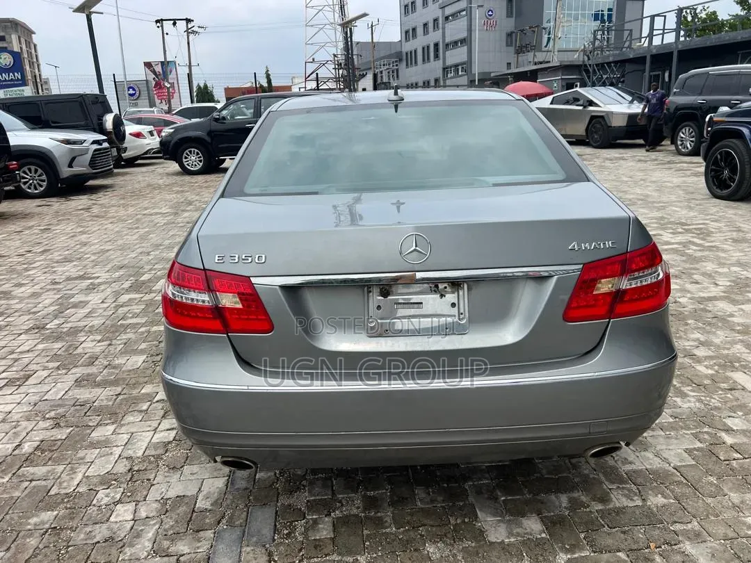 Mercedes-Benz E350 2012 Gray